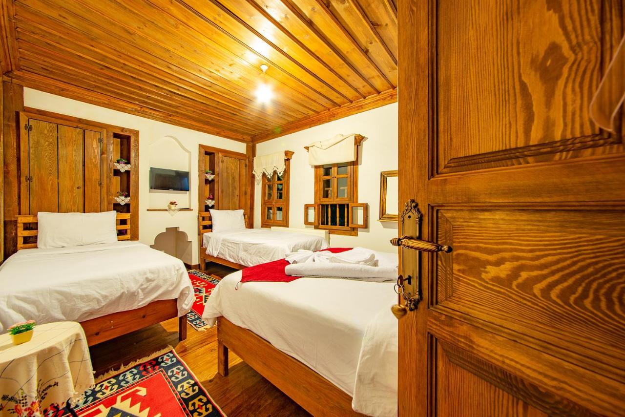 סאפראנבולו Hanedan Konak Hotel מראה חיצוני תמונה
