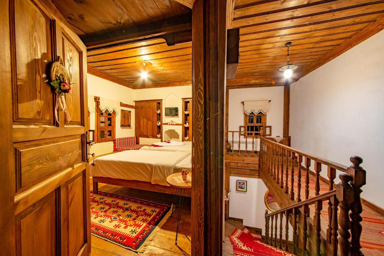 סאפראנבולו Hanedan Konak Hotel מראה חיצוני תמונה