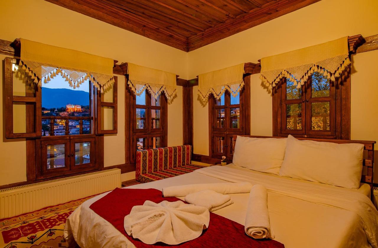 סאפראנבולו Hanedan Konak Hotel מראה חיצוני תמונה