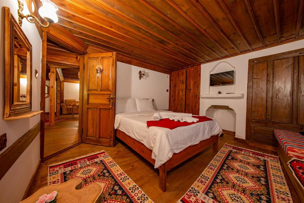 סאפראנבולו Hanedan Konak Hotel מראה חיצוני תמונה