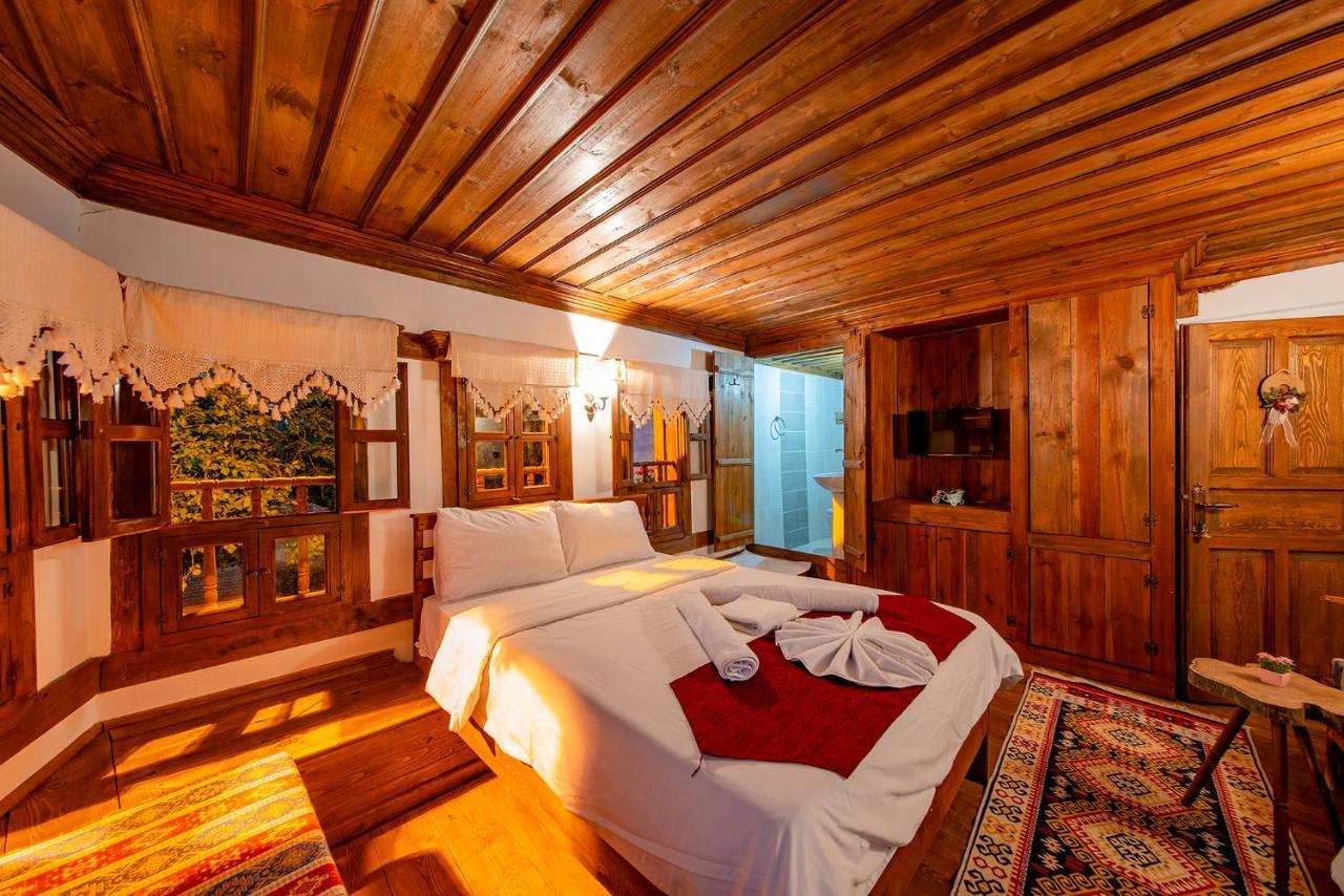סאפראנבולו Hanedan Konak Hotel מראה חיצוני תמונה