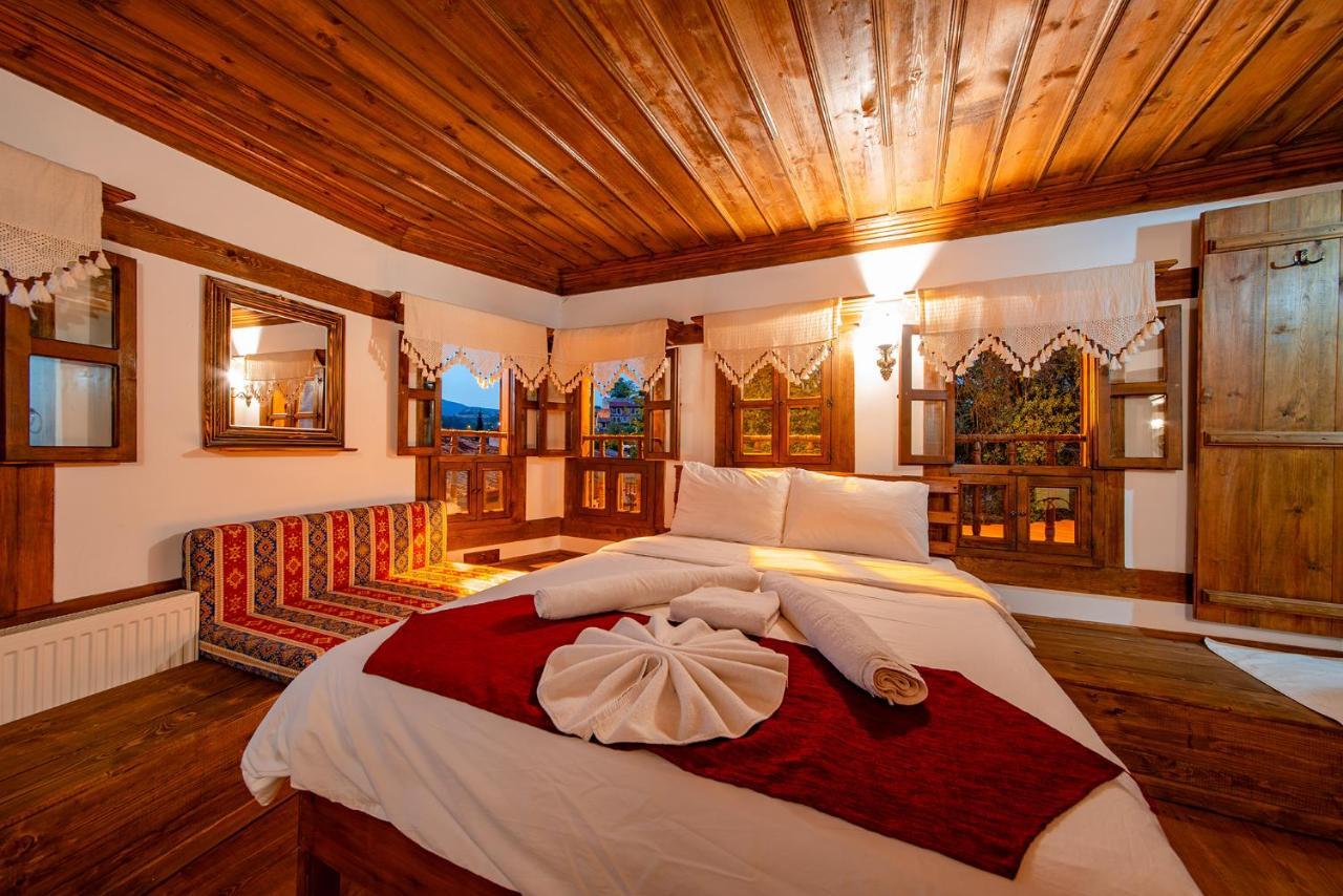סאפראנבולו Hanedan Konak Hotel מראה חיצוני תמונה