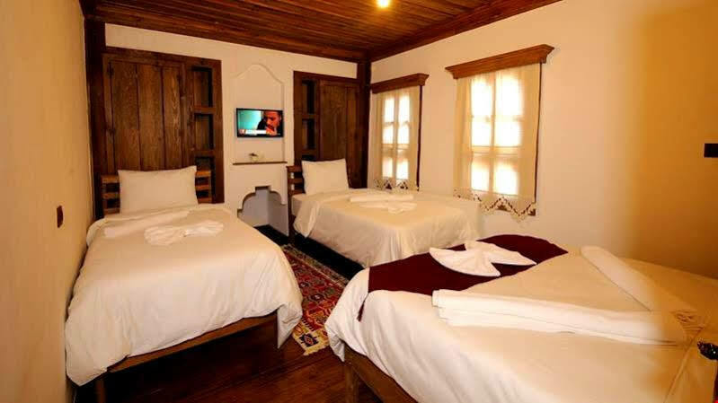 סאפראנבולו Hanedan Konak Hotel מראה חיצוני תמונה